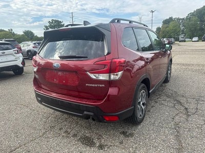 2024 Subaru Forester Premium
