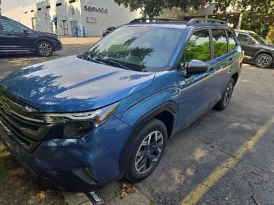 2025 Subaru Forester Premium