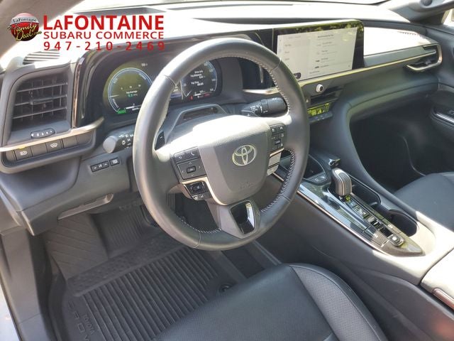 2025 Toyota Crown Platinum