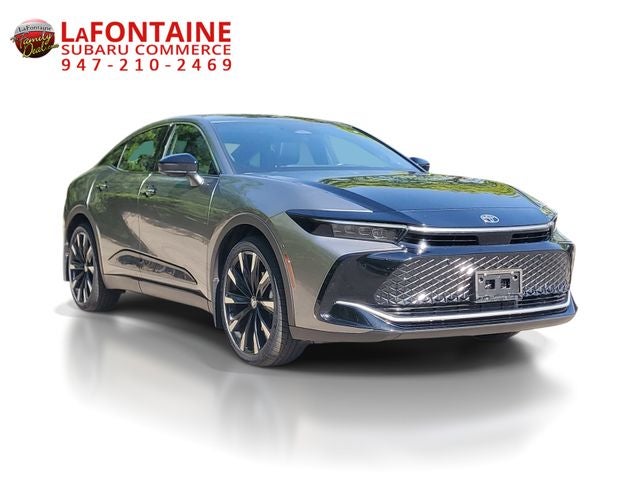 2025 Toyota Crown Platinum