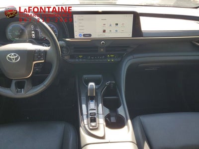 2025 Toyota Crown Platinum