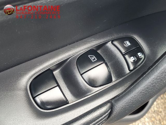 2015 Nissan Rogue SV