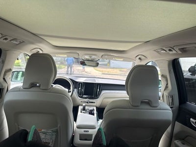 2023 Volvo XC60 Recharge Plug-In Hybrid T8 Plus Bright Theme