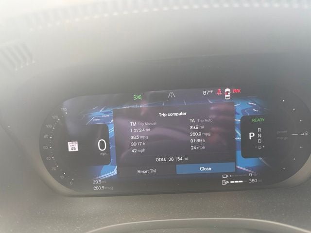 2023 Volvo XC60 Recharge Plug-In Hybrid T8 Plus Bright Theme