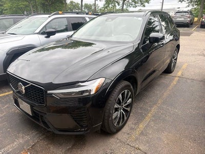 2025 Volvo XC60 B5 Plus