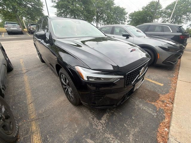 2025 Volvo XC60 B5 Plus