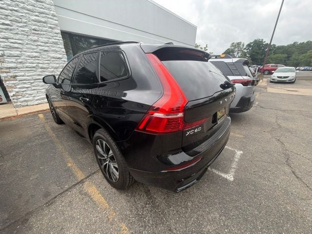 2025 Volvo XC60 B5 Plus