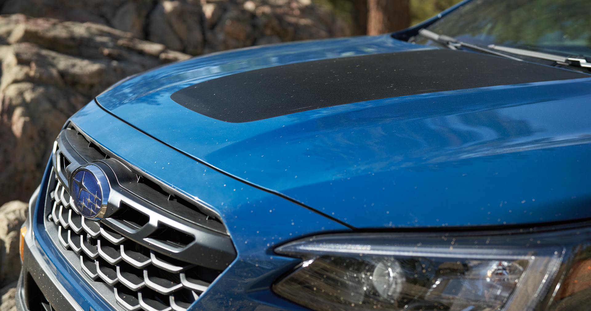 A close-up of the anti-glare hood design of the 2023 Outback Wilderness. | LaFontaine Subaru in Commerce Township MI